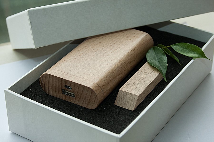 Набор ЭКО 4/11 (U-PK023, Z145, DR011) (белый, 119х195*45, бук натуральный на 7800 mah, бук натуральный с чипом 32 гб)