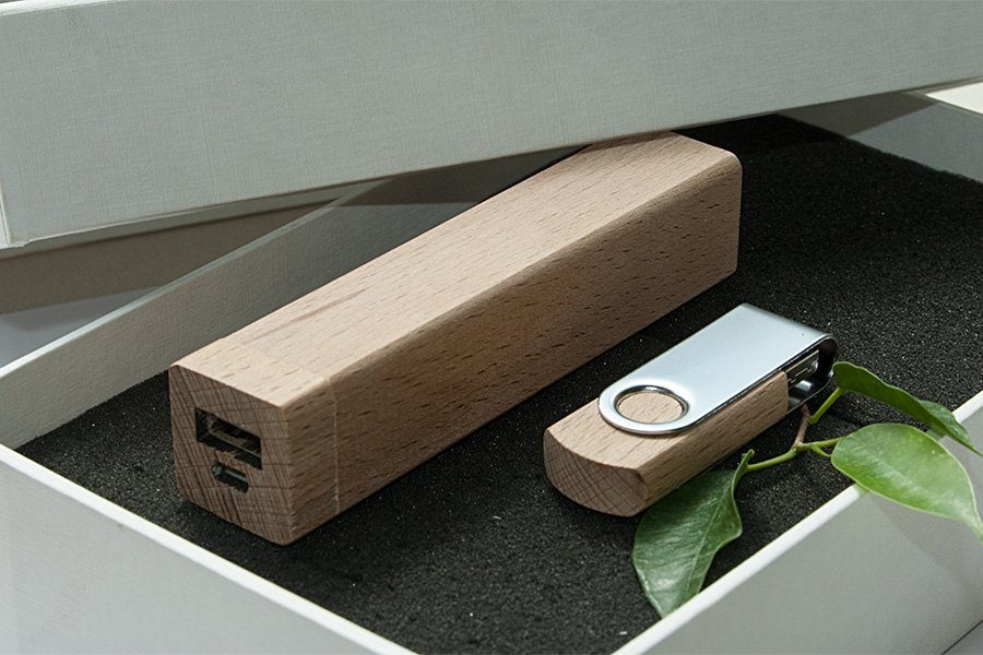 ����� ��� 2/30 (U-PK023, Z144, DR030) (�����, 119�195*45, ��� ����������� �� 2600 mah,��� ����������� � ����� 64 ��)