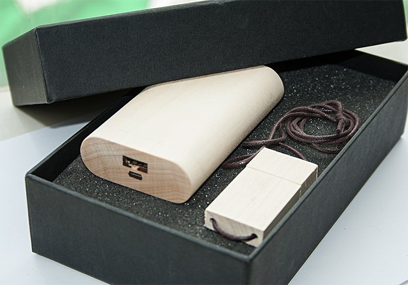 ����� ��� 4/02 (U-PK023, Z145, DR002) (������, 119�195*45, ���� ����������� �� 5200 mah, ���� ����������� � ����� 4 ��)