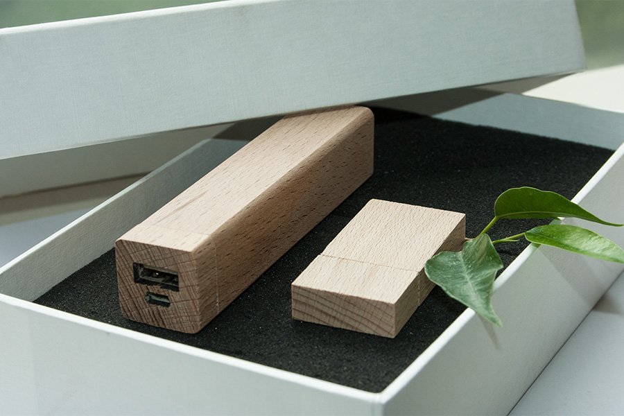 ����� ��� 2/06 (U-PK023, Z144, DR006) (�����, 119�195*45, ��� ����������� �� 2600 mah,��� ����������� � ����� 4 ��)