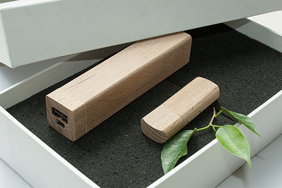 ����� ��� 2/08 (U-PK023, Z144, DR008) (�����, 119�195*45, ��� ����������� �� 2600 mah,��� ����������� � ����� 16 ��)