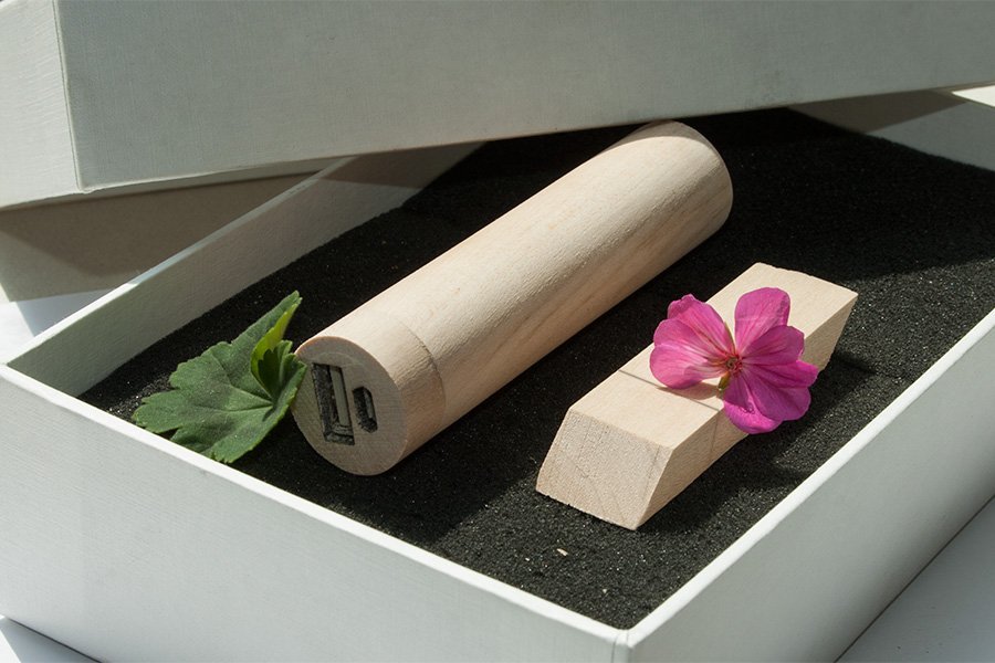 Набор ЭКО 3/11 (U-PK023, Z146, DR011) (белый, 119х195*45, липа натуральная на 2600 mah, липа натуральная с чипом 16 гб)