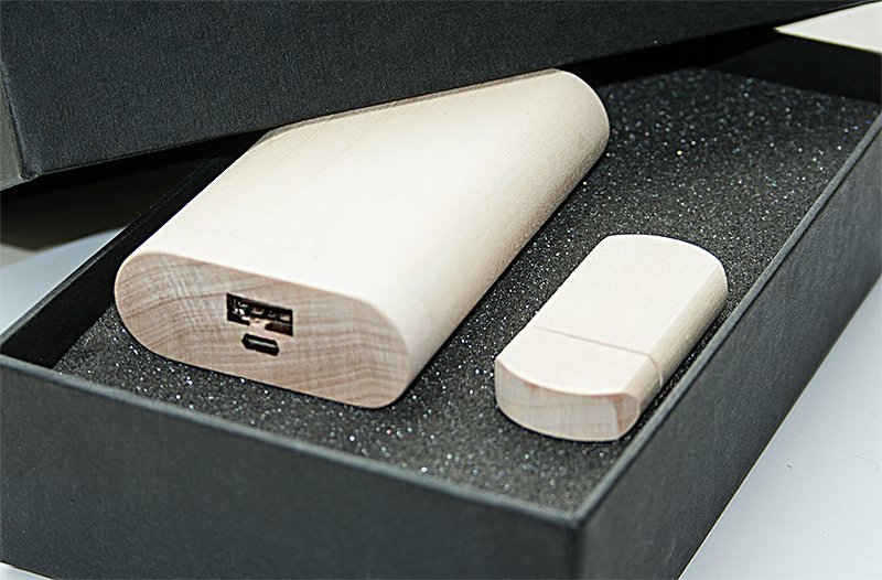 ����� ��� 4/09 (U-PK023, Z145, DR009) (������, 119�195*45, ���� ����������� �� 7800 mah, ���� ����������� � ����� 16 ��)