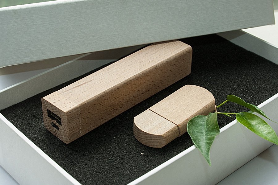 ����� ��� 2/09 (U-PK023, Z144, DR009) (�����, 119�195*45, ��� ����������� �� 2600 mah,��� ����������� � ����� 32 ��)