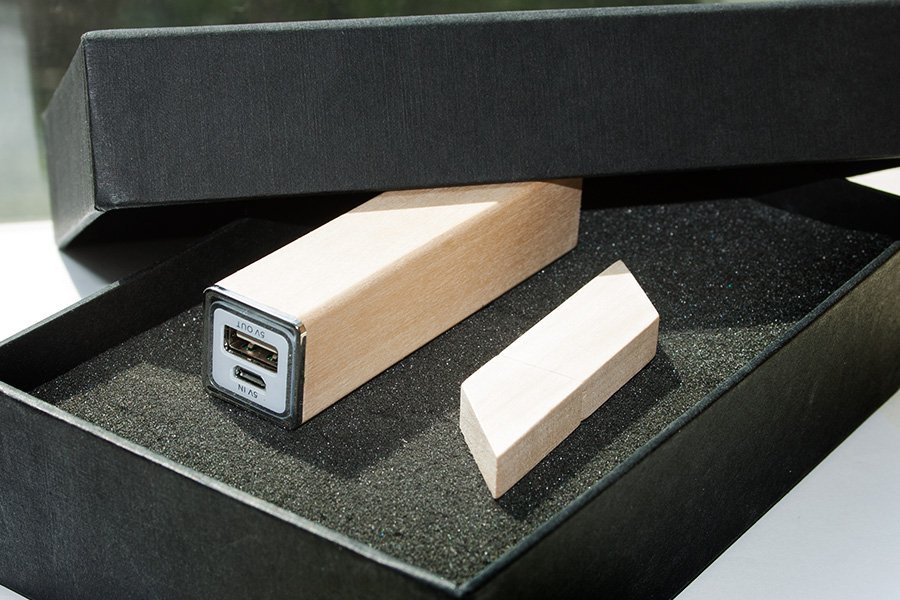 ����� ��� 1/21 (U-PK023, Z053, DR021) (������, 119�195*45, ���� ����������� �� 2600 mah,���� ����������� � ����� 8 ��