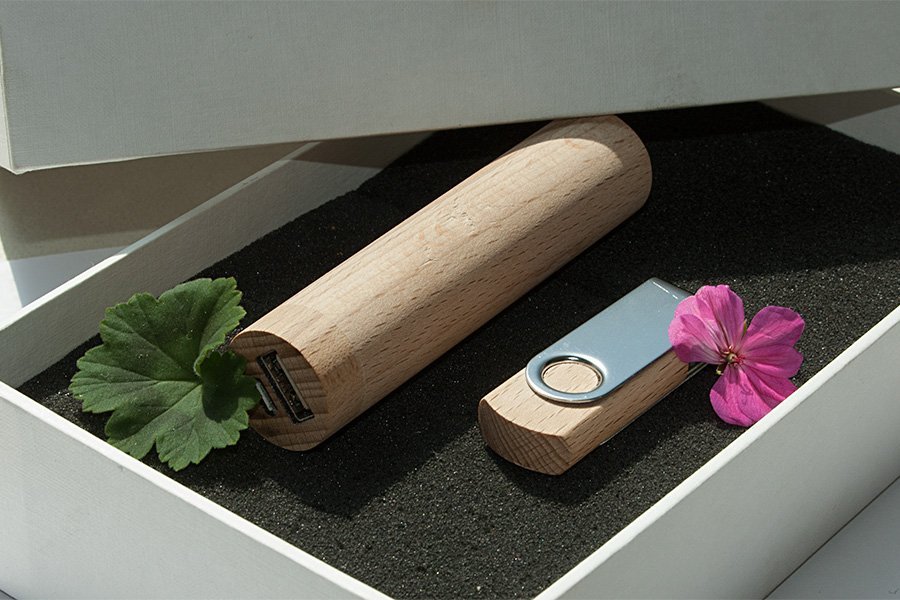 ����� ��� 3/30 (U-PK023, Z146, DR030) (�����, 119�195*45, ��� ����������� �� 2600 mah, ��� ����������� � ����� 64 ��)