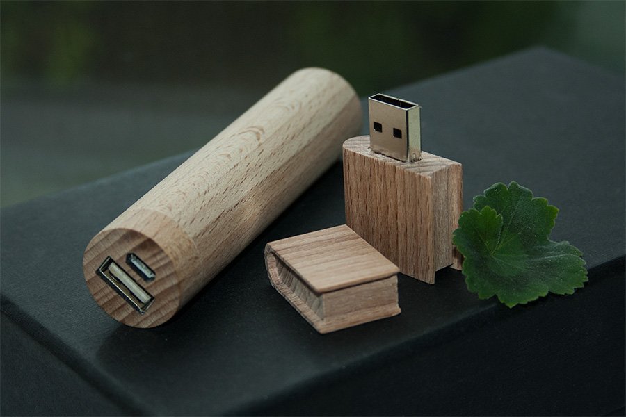 ����� ��� 3/32 (U-PK023, Z146, DR032) (������, 119�195*45, ��� ����������� �� 2600 mah, ��� ����������� � ����� 16 ��)