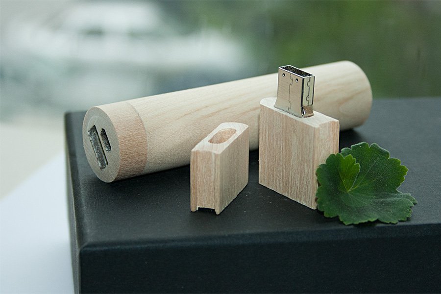 Набор ЭКО 3/32 (U-PK023, Z146, DR032) (черный, 119х195*45, липа натуральная на 2600 mah, липа натуральная с чипом 8 гб)