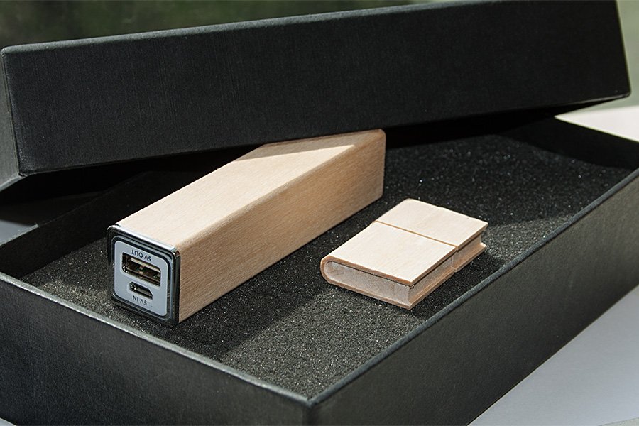 ����� ��� 1/32 (U-PK023, Z053, DR032) (������, 119�195*45, ���� ����������� �� 2600 mah,���� ����������� � ����� 64 ��