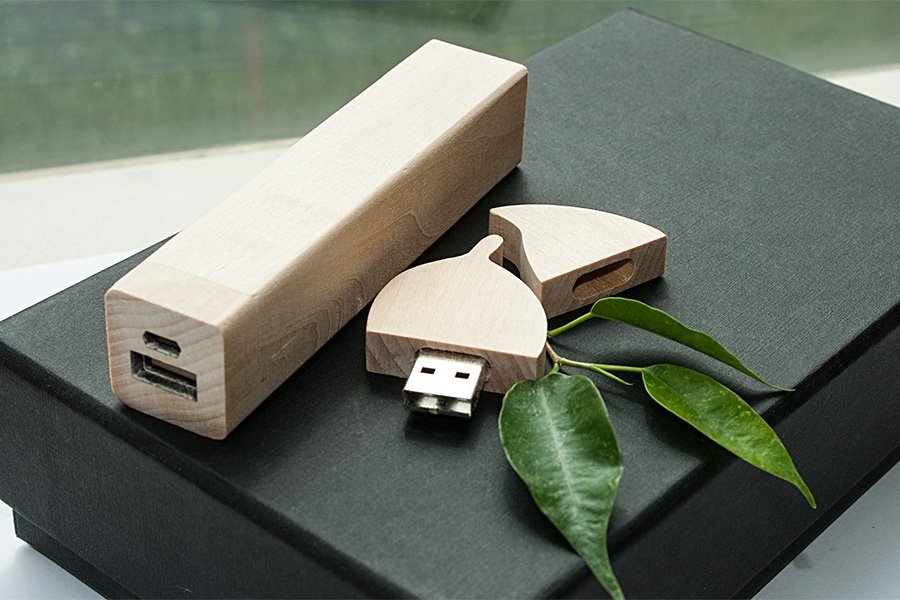 ����� ��� 2/15 (U-PK023, Z144, DR015) (������, 119�195*45, ���� ����������� �� 2600 mah,���� ����������� � ����� 16 ��)