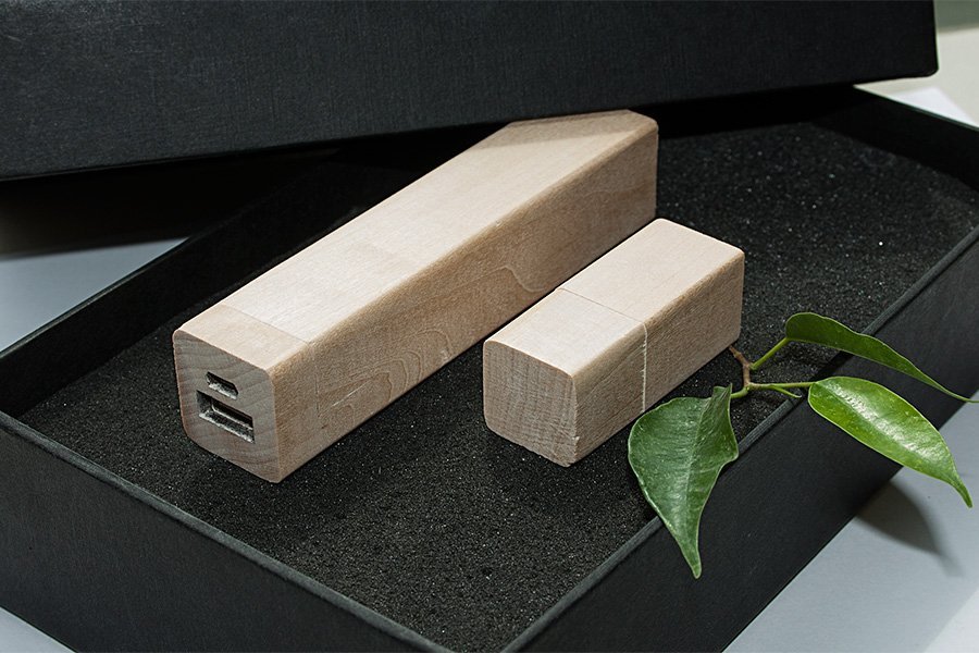 ����� ��� 2/17 (U-PK023, Z144, DR017) (������, 119�195*45, ���� ����������� �� 2600 mah,���� ����������� � ����� 64 ��)