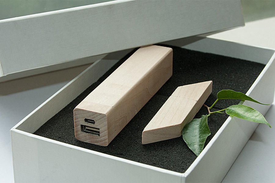 ����� ��� 2/21 (U-PK023, Z144, DR021) (�����, 119�195*45, ���� ����������� �� 2600 mah,���� ����������� � ����� 16 ��)