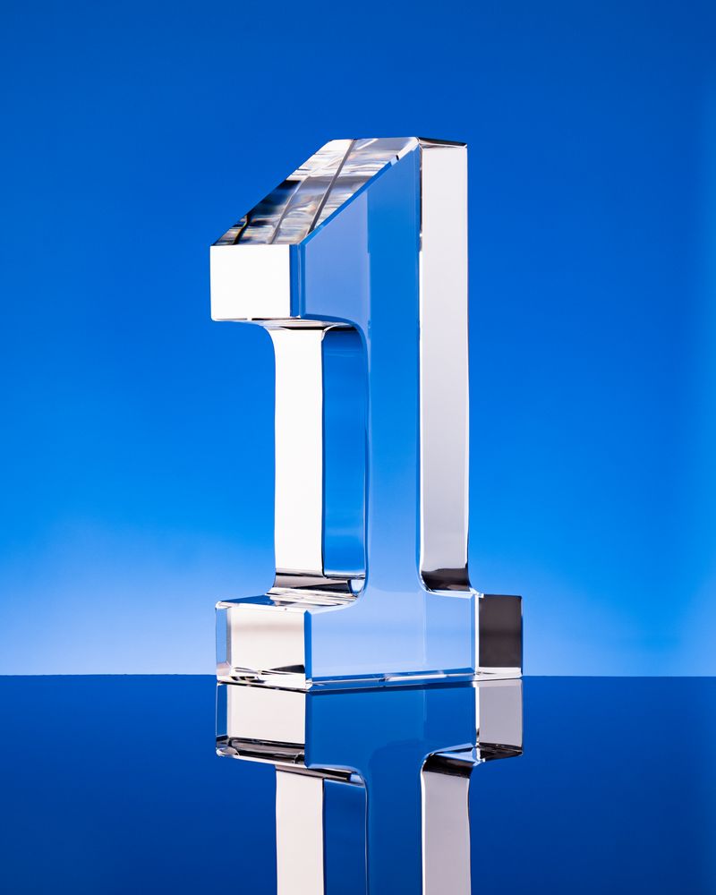 ����� Born Leader