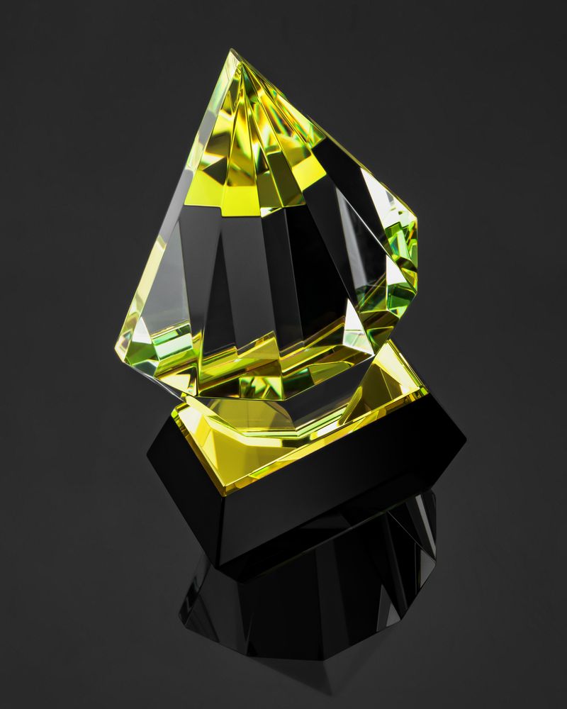 ������� Adamant