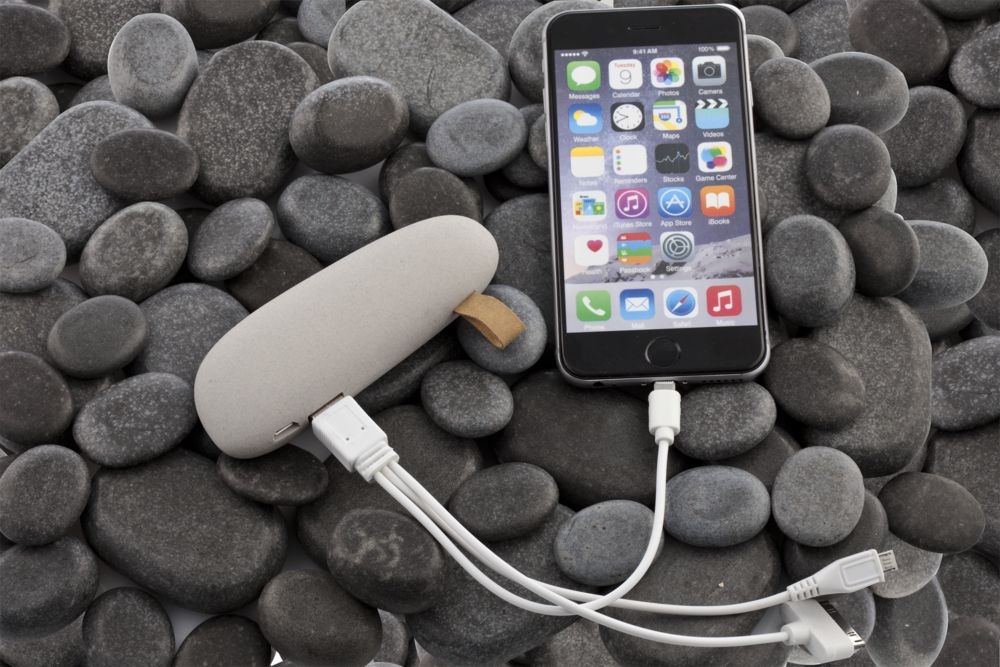 ������������� ������� ����������� Pebble 2600 mAh, ������� � �����