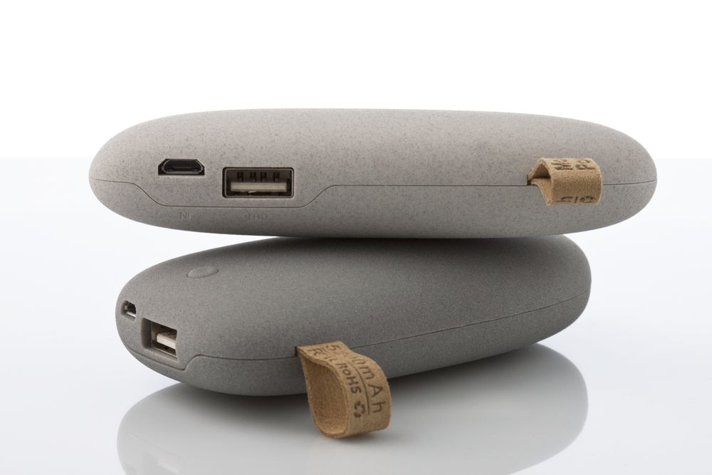 ������������� ������� ����������� Pebble 2600 mAh, ������� � �����