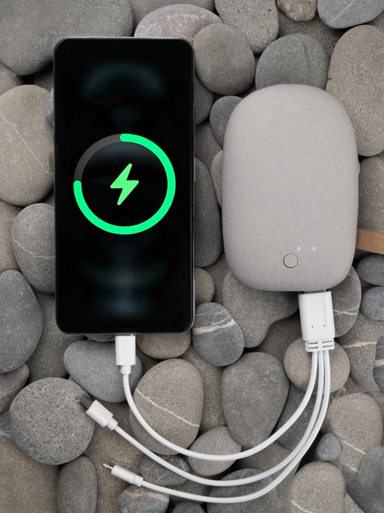 ������������� ������� ����������� Pebble 7800 mAh, �����