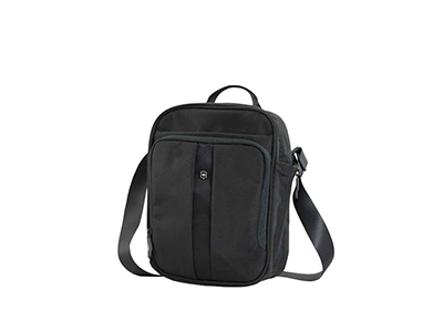 ����� ��������� VICTORINOX Travel Companion 6 �., ������������.