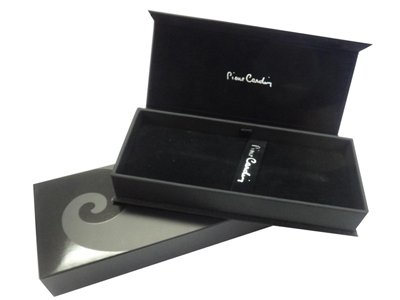 ����� �������� LUXOR � ���������. Pierre Cardin