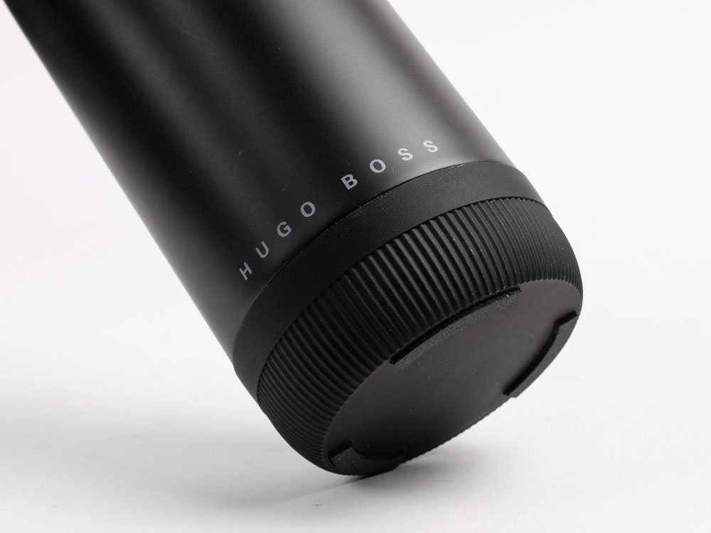 ������������ � ��������� ��������� Matrix  Black,  Hugo Boss