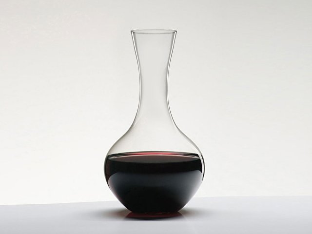 ����� ������� Cabernet Sauvignon � �������� Syrah. Riedel, 5��