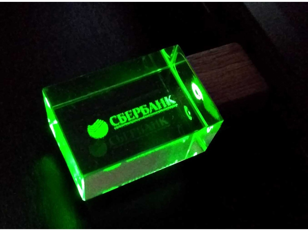 USB-������ �� 32 �� ������������� �����, ��� ���������� 3D ��������, �������� ������, � ���������� ��������� �������� �����, �������