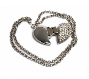 USB-������ �� 8 �� � ���� ������  � �����������, �������