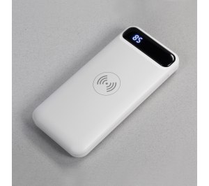 ������������ �������� ���������� "Quantum", 10000 mAh � �������� ����������� ������