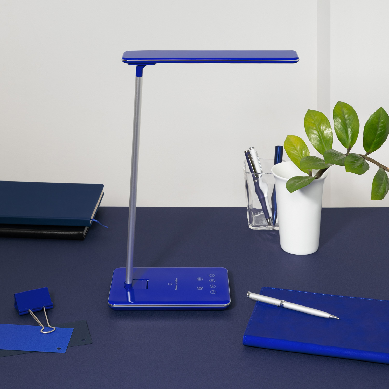 ���������� ����� Lumos, Ultramarine, � ������������ ��������, �����