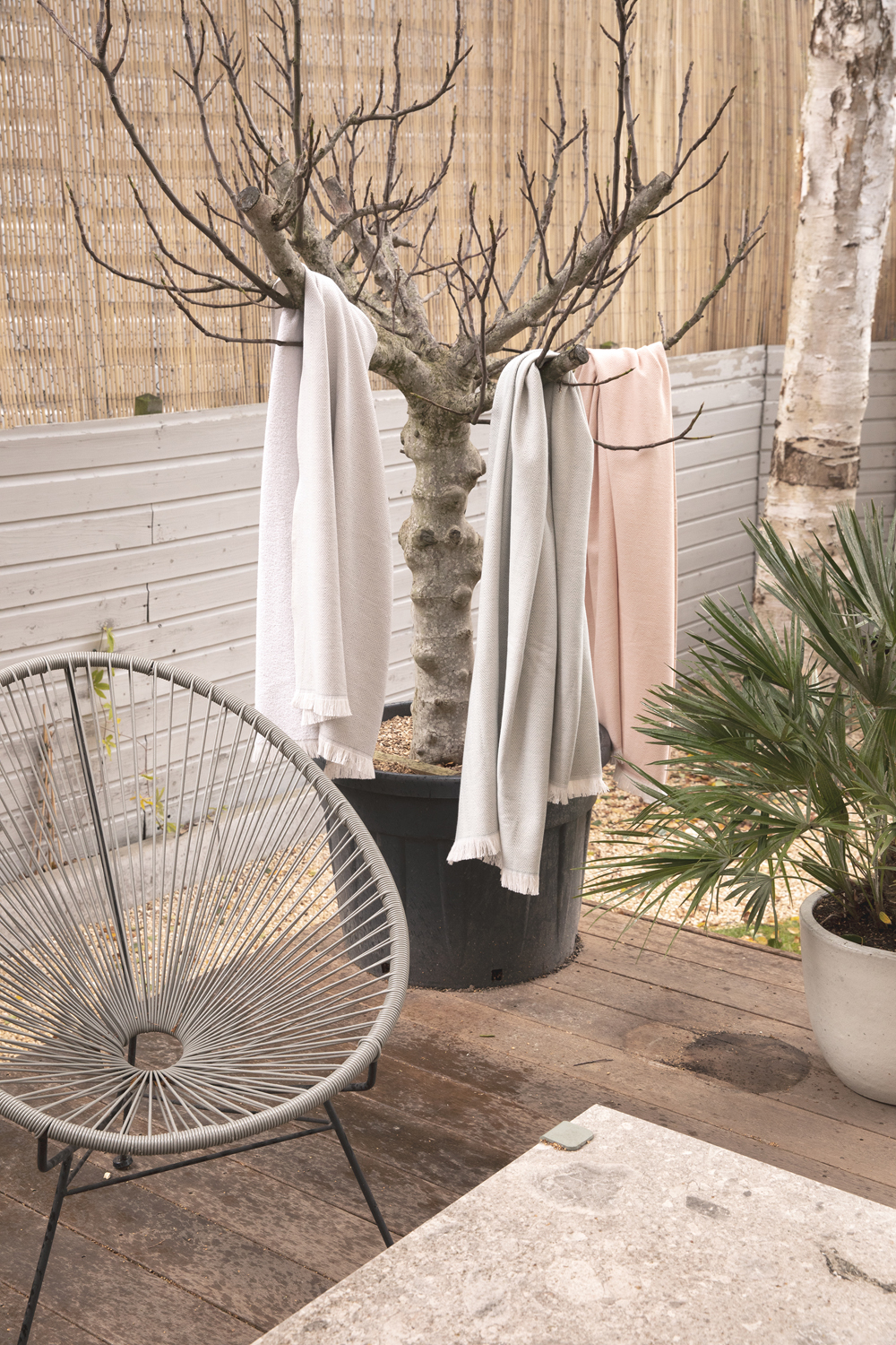 ������� Ukiyo Hisako �� ������ AWARE�, 100x180 ��