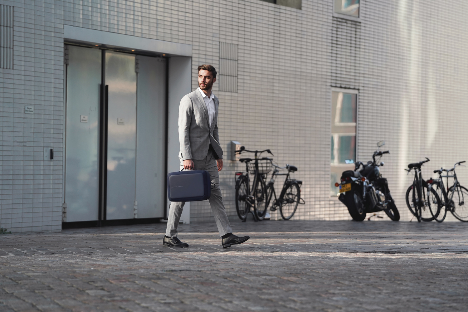 �����-������ Bobby Bizz � ������� �� �����������, �����