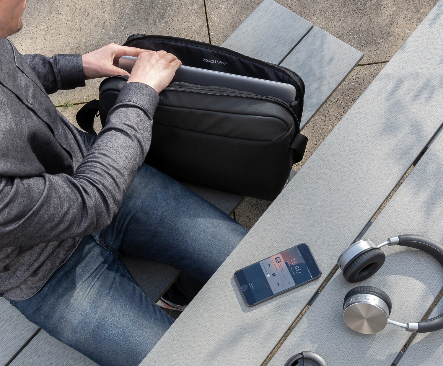 ����� Madrid ��� �������� � ������� RFID, 15,6�