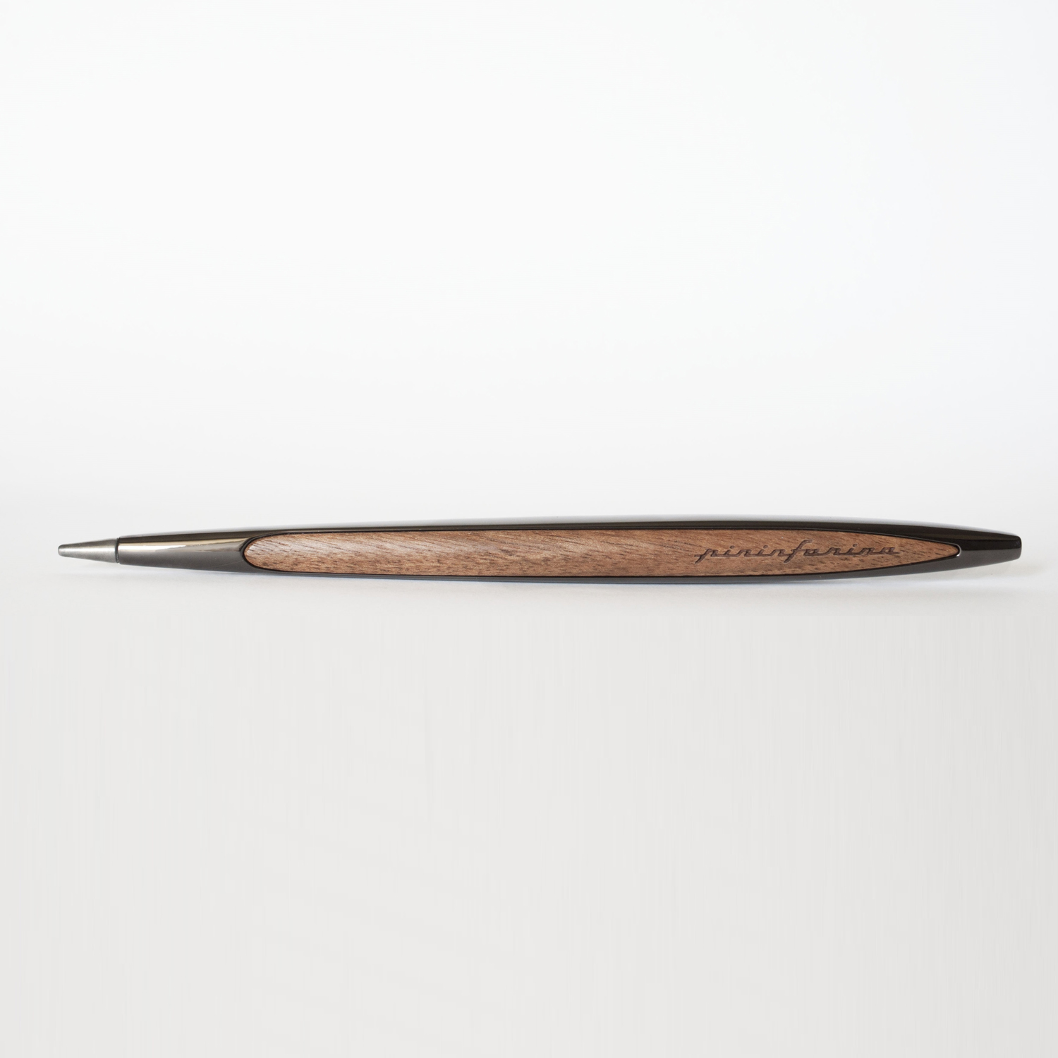   Pininfarina Cambiano GLOSSY BLACK